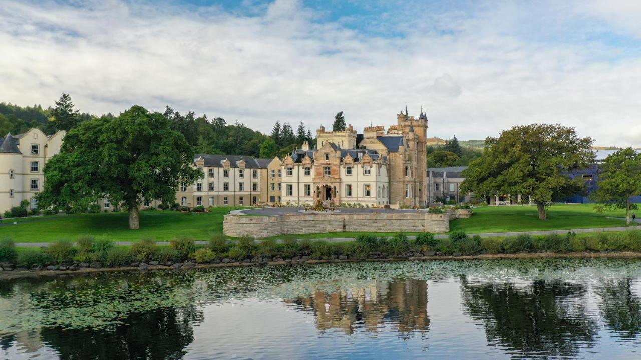Cameron House on Loch Lomond Alexandria Exteriör bild The castle from the River Spey