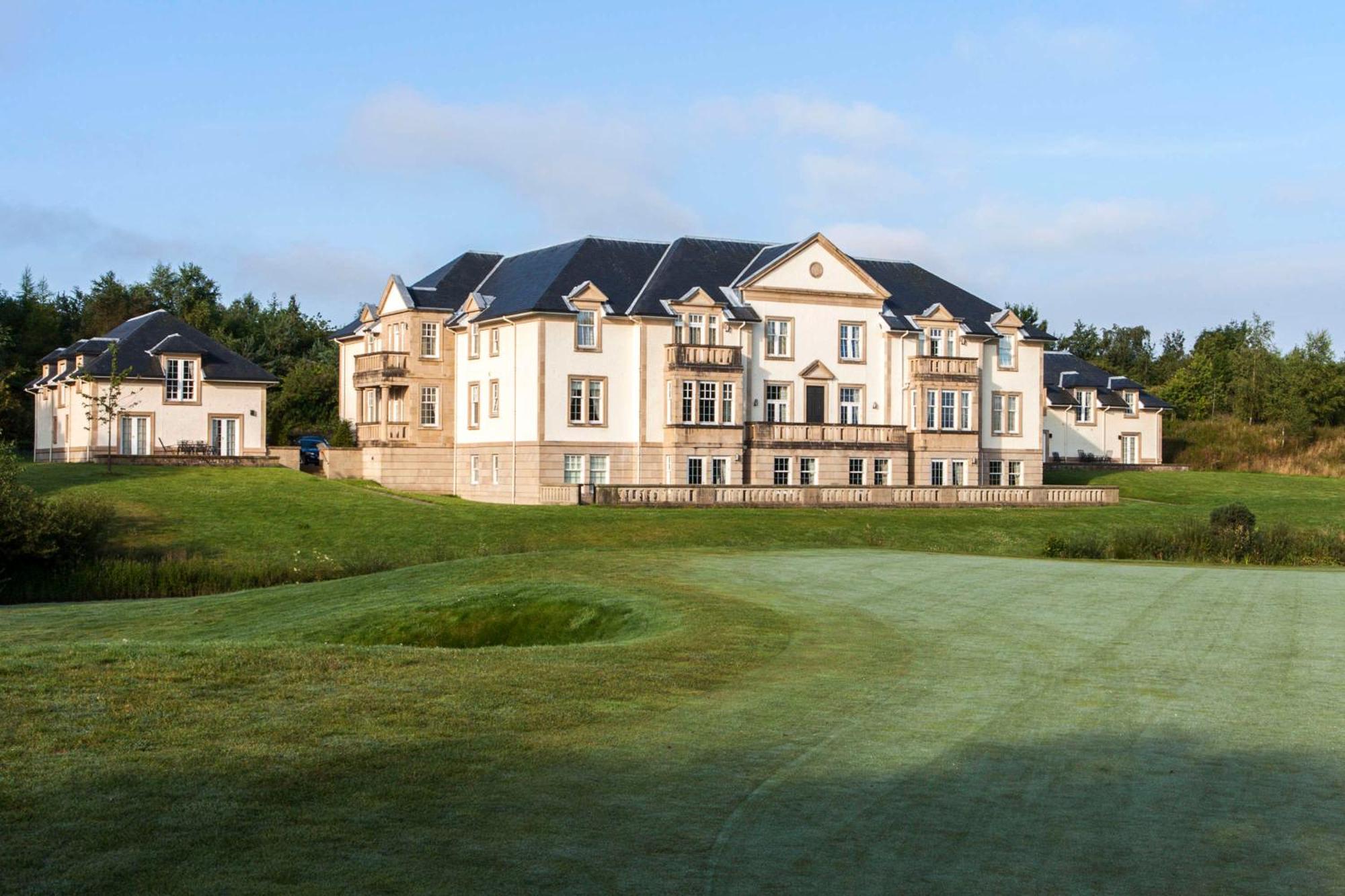 Cameron House on Loch Lomond Alexandria Exteriör bild The clubhouse at the 2007 Open Championship