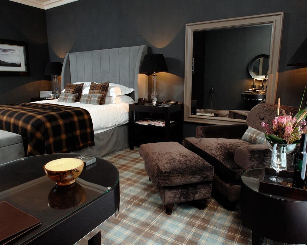 Cameron House on Loch Lomond Alexandria Exteriör bild A bedroom at The Ivy Hotel